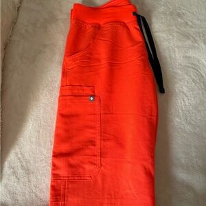 Women's Fig’s Fiery Coral Kade Cargo Scrub Pant